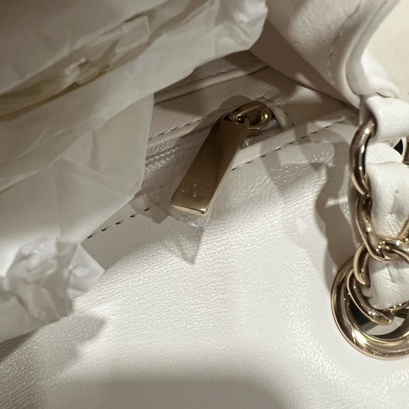 Chanel White mini Lambskin Monacoco crossbody Flap Bag - Picture 12 of 16